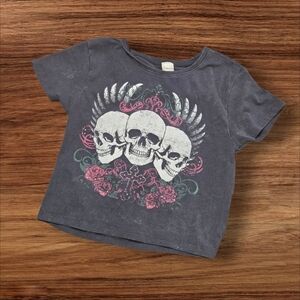 Messy Bun Just Chillin' Gray Skull Wings Crop Top NWT
